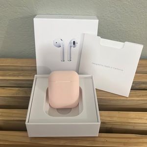 Apple AirPods Charging Case